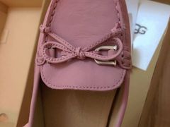 -UGG(燕莎奥特莱斯购物中心店)
