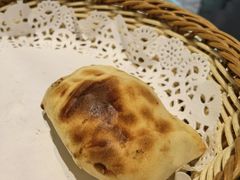 馕坑烤包子-巴扎美食·新疆菜·西域歌舞表演餐厅(新疆大厦店)
