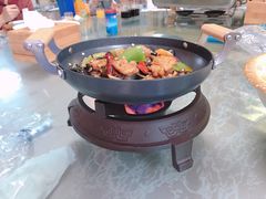 -东北风味思缘食府(对湖路店)
