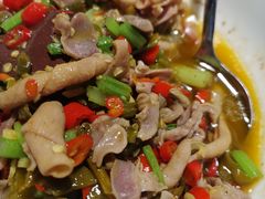 -费大厨辣椒炒肉(高铁吾悦广场店)