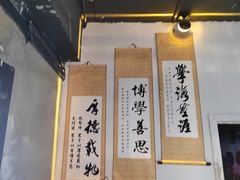 -荒岛实景沉浸密室(江汉路1店)