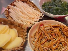 -朱光玉火锅馆(龙阳广场店)