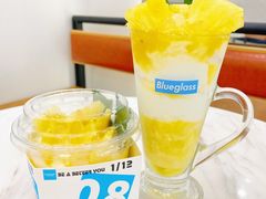 椰子藻蓝蛋白凤梨爆珠冷萃酸奶-Blueglass酸奶(上生新所店)