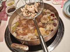 -洪氏嗨捞·猪肚鸡火锅(阳光天地店)