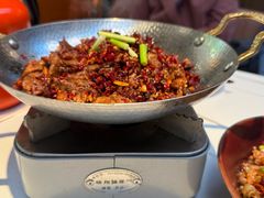 -阿瓦山寨·湘菜现炒·剁椒鱼头王(咸阳总店)