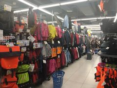 -迪卡侬(高新万达店)