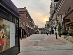 -王府井奥莱临潼小镇(临潼店)