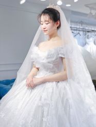 -艾慕婚纱礼服馆(和平店)