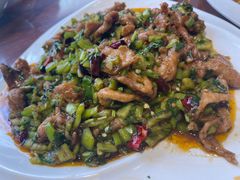 怪味牛柳-恩宏德餐馆(平山道店)