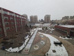 -对外经济贸易大学附属中学