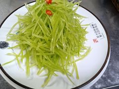 -老关东铁锅炖(哈西店)