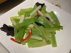 -绿茶餐厅(松江万达店)