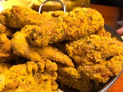 -BHC炸鸡(明洞总店)