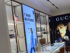 -J-Optical佳视明眼镜·蔡司视觉(青岛金茂览秀城店)