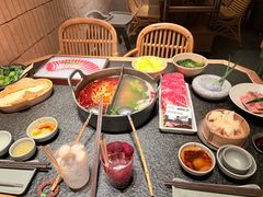 -三出山火锅(南京万象天地店)