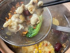 -胡须佬鸡煲四季火锅店(石厦西村直营店)