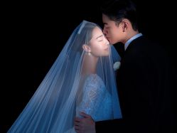 -上花轿婚纱摄影