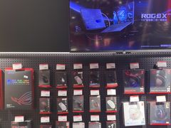 -ROG玩家国度(美罗城店)