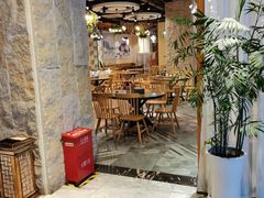 -香山湖家家宴(中山陵店)