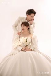 -唯一旅拍·颂当代影像艺术中心(上城店)