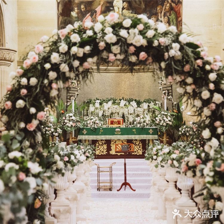 网红教堂式婚礼，圆满你的童话梦！！！