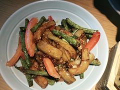 -蜜桃餐厅·伴山(绿宝广场店)