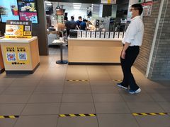 -麦当劳(伟城广场店)