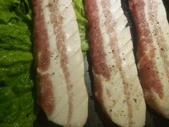 烤招牌厚切鲜猪五花-小米烤肉-泥炉炭烤(常营店)