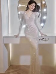 -艾米丽婚纱礼服