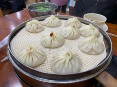 -正宗开封黄家灌汤小笼包子