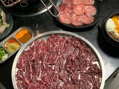 雪花双拼-奉座泥炉烤肉·活鳗·稻草黄油鸡(龙美店)