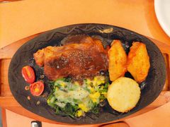 鸡翅配黑椒鸡排-萨莉亚意式餐厅(河东万达店)