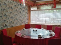 包厢-1910老鲁味海鲜·戳子肉·青岛菜(金沙滩店)