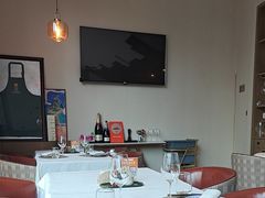 -斯普汇生蚝牛排馆(中骏世界城店)