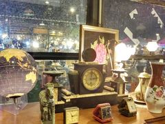 -席娜卡琳火车铁道夜市