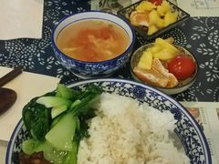 -蜗牛小馆醉乡民谣云南菜(惠新西里店)