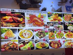 -雪乡人家东北菜·铁锅炖一切(高斯路店)