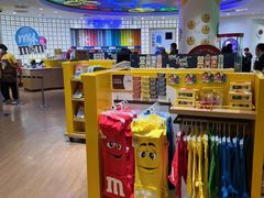 -m豆巧克力世界(上海世茂广场店)