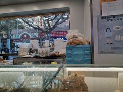 -哈氏上海哈尔滨食品厂(汇联商厦天钥桥路店)