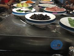 -钱小主·自助回旋烤肉火锅餐厅(东方新天地店)