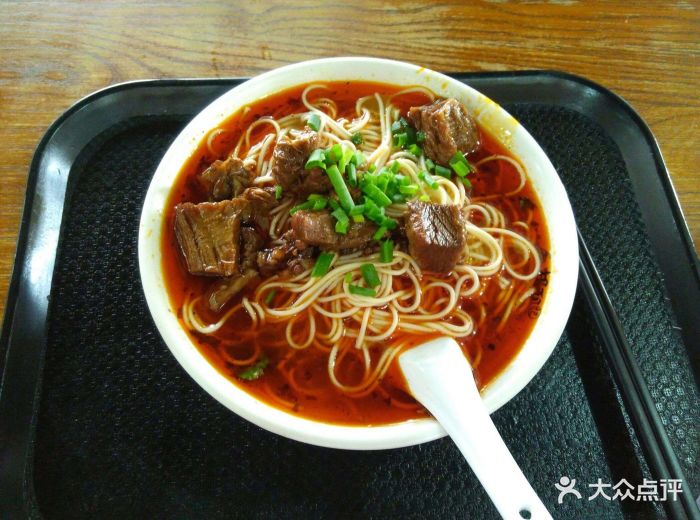 大碗香牛肉拉面(宁和园店)牛肉面图片 - 第1张
