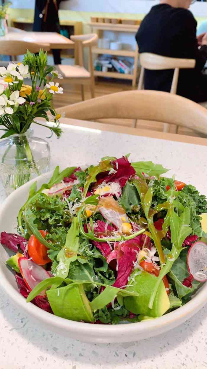 oui chef-"工作日中午大众点评团了一张团后打电话去店.