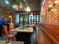 -哈尔滨烧烤·山河村铁锅炖(交大店)