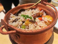 铜锅牛肝菌焖饭-一坐一忘云南菜(卓悦中心)