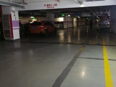 -中原城市广场-停车场