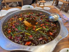 -乡土特色.冷锅鱼.牦牛肉汤锅