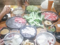-呷哺呷哺(万达新世界店)