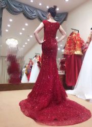 -觅白婚纱礼服馆