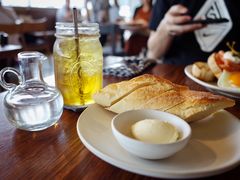 -ROAST coffee & eatery