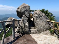 -罗田薄刀峰风景区